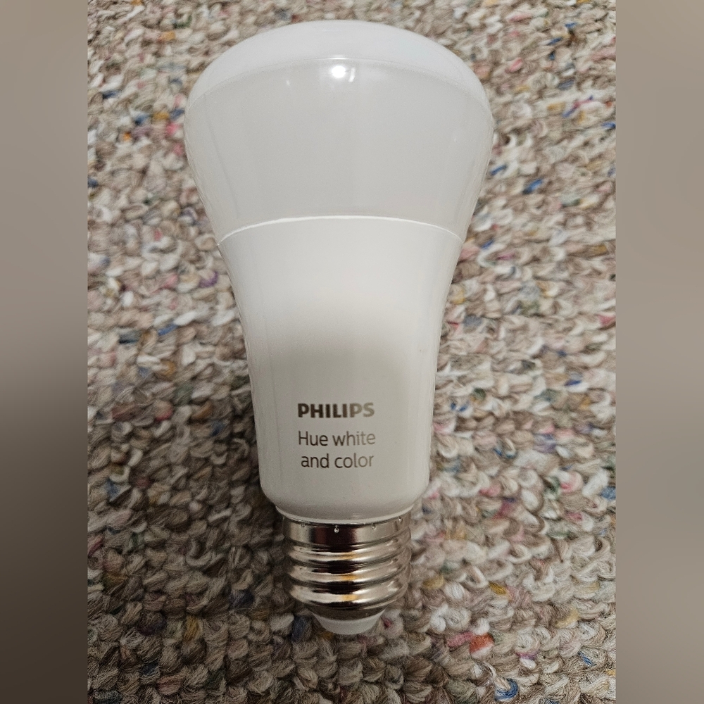 Philips Hue A19 Smart Bulb